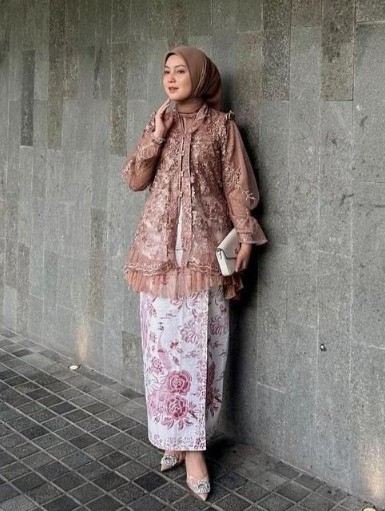 8 Model Rok Kebaya Modern Hijab Terbaru,Anggun & Elegan