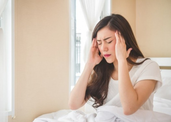 Sering Sakit Kepala Saat Bangun Tidur? Ini Penyebab dan Cara Mencegahnya