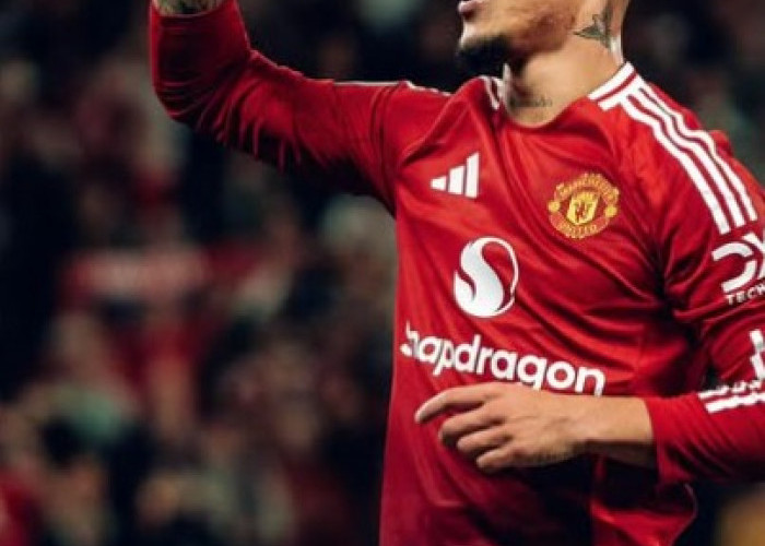 Manchester United Turunkan Harga Antony