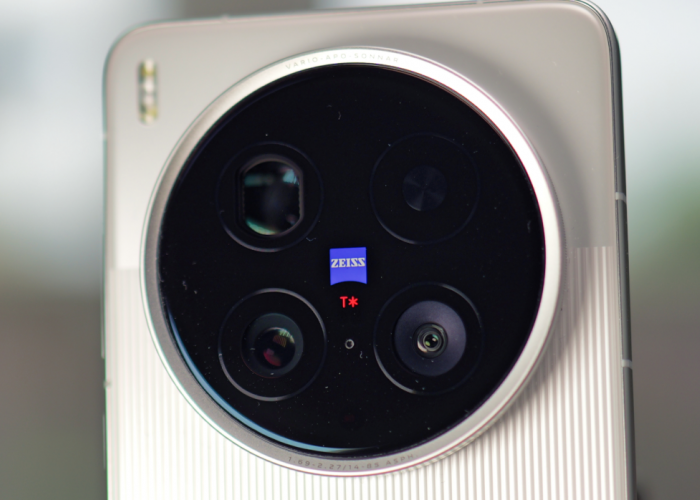 Vivo X300 Ultra Dirumorkan Meluncur Q1 2026? Kamera 200MP Ganda, Baterai 7.000 mAh, dan Snapdragon 8 Elite