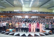 Bupati Teddy Dorong Peningkatan Kompetensi dan Perlindungan Guru