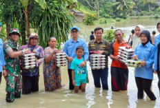 SPPG Karang Melati Salurkan 600 Porsi Makan Darurat untuk Korban Banjir 
