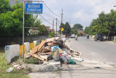 Pasca Banjir, Sampah Menumpuk