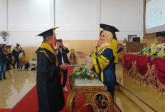 Diwisuda, Lanosin Resmi Menyandang Gelar Magister Manajemen