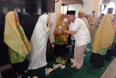 Teddy - Marjito Beri Santunan Anak Yatim hingga Hadiah Lomba Peringatan Maulid Nabi Muhammad SAW