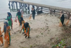 Libatkan Siswa Bersihkan Objek Wisata Danau Ranau