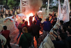 Demo BEM SI Berujung Ricuh, ini Tuntutan Mahasiswa