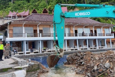 Melanggar, Bongkar Hotel RI Di Pinggir Danau Ranau