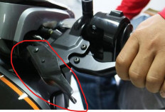 Banyak Orang Belum Tahu Fungsi Tuas Kecil di Depan Handel Rem Belakang Motor Matic, Ini Gunanya !