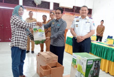 Tingkatkan Inovasi, Disdagperin OKU Timur Beri Bantuan Peralatan Produksi Jamu Tradisional