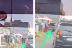 Palang Pintu Kereta Api Rusak Ancam Warga Melintas