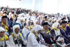 Bupati Abusama Lepas 100 CJH Asal OKU Selatan 