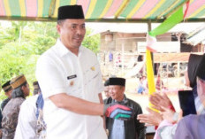 Bupati Abusama Dorong Penguatan Nilai Keagamaan Lewat Pengajian Akbar 