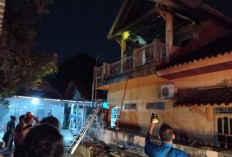 Rumah Dua Lantai di OKU Terbakar