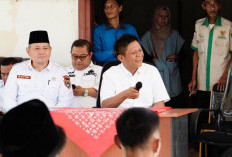 Salurkan Bantuan UMKM, Santri, hingga Kursi Roda untuk Lansia