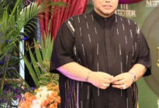 Ivan Gunawan Bakal Bagikan Baju Haji untuk Sesama di Tanah Suci