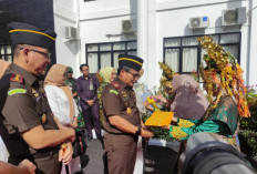 Tanam Jagung dan Resmikan Fasilitas Baru