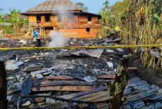 Dua Rumah Terbakar Diduga Dari Tungku Kayu