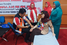 Lakukan Donor Darah, Kumpulkan 70 Kantong