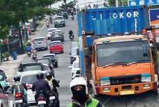 Angkutan Bertonase Berat masih Ramai di Jam Larangan Melintas ?