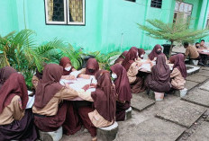 Kembangkan Minat Literasi, Bangun Taman Bacaan