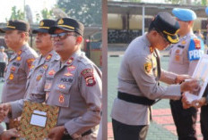 Polres OKU Timur Beri Penghargaan 51 Personel dan PTDH Pelanggar