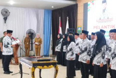 Guru Dituntut Beradaptasi dengan Perkembangan Teknologi dan Profesional