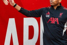 Media Inggris Sebut Giovanni van Bronckhorst Masuk Kandidat Pelatih Timnas Indonesia