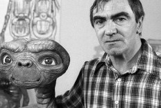 Model E.T. Asli dari Film Ikonik Spielberg Dilelang di Sotheby’s