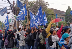 Ratusan anak STM Geruduk Kantor KPU RI