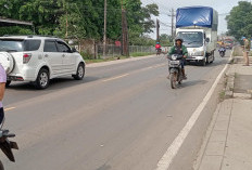 Jalan Palembang-Betung Memprihatinkan