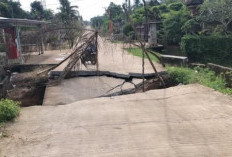 Tergerus Air, Jalan Kabupaten Putus