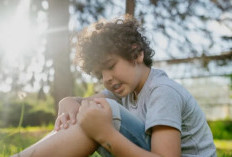 Anak Sering Mengeluh Sakit Sendi? Ini 5 Penyebab yang Perlu Diwaspadai Orang Tua