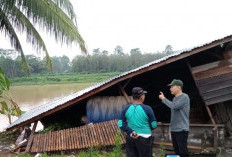 Satu Rumah Warga Ambruk di Sekayu