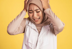 5 Tips Ampuh Cegah Ketombe untuk Perempuan Berhijab