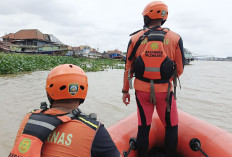 Wanita Hanyut di SUngai Musi