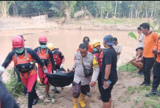 Sopir Truk Batubara Tenggelam Ditemukan Meninggal Dunia