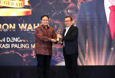 Terima Penghargaan dari INDOPOSCO atas Diseminasi Strategi Komunikasi yang Paling Masif