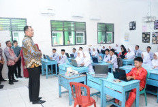 Kunjungi Sekolah, Pantau Fasilitas dan Serap Aspirasi Tenaga Pendidik
