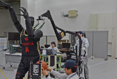 CUE6 Robot Humanoid Toyota Pecahkan Rekor Dunia Tembakan Basket Terjauh