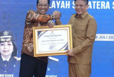 OKU Timur Raih Penghargaan Menteri Hukum RI atas Pembentukan 312 Posbankum Desa