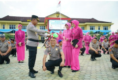 75 Personel Polres OKI Naik Pangkat, Tradisi Siraman Air Kembang Sarat Makna