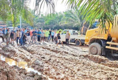 Warga Tuntut Truk Tonase Berat Ditindak