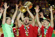 Harry Kane Hattrick! Bayern Munich Juara DFB-Pokal