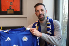 Ruud van Nistelrooy Resmi Nahkodai Leicester