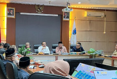 Jalan Lingkar Muara Danau Ambles