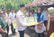 Bedah Rumah dan Beri Bantuan Sanitasi