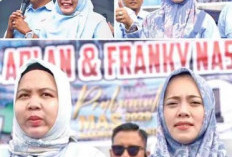 Calon Walikota Prabumulih Kenalkan 4 Istrinya Saat Kampanye, Bikin Heboh !