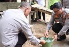 Polres OKU Bedah Tiga Rumah Warga di Baturaja