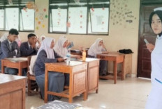 Beri Edukasi Pendidikan Tinggi Kesehatan bagi Siswa 